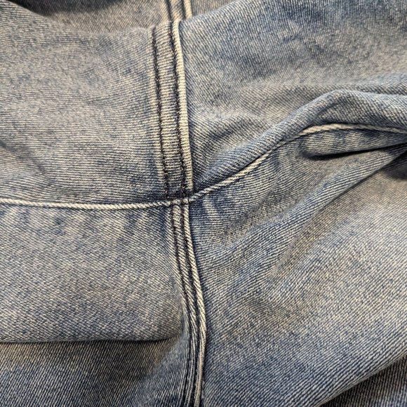 Good American Good Straight Split Pocket Jeans - Picture 12 of 16